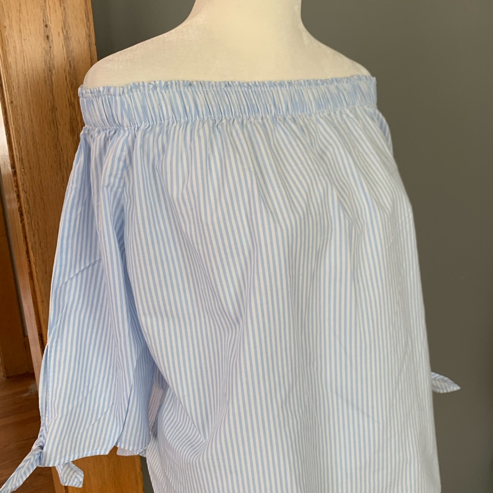 H&M L.O.G.G. White and Light Blue Striped Top - Picture 2 of 8